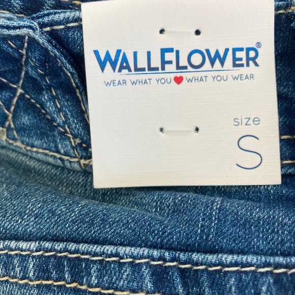 Wallflower Junior's Stretch Denim Bib Overalls NWT - Picture 5 of 6